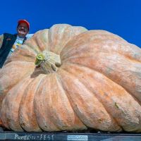 2019 Pumpkin Weigh-Off winner Leonardo Urena with prize gourd
